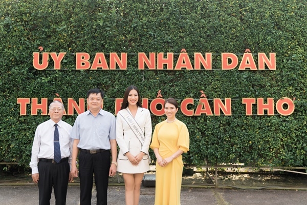 Á hậu Kim Duyên quảng bá văn hóa du lịch thành phố Cần Thơ