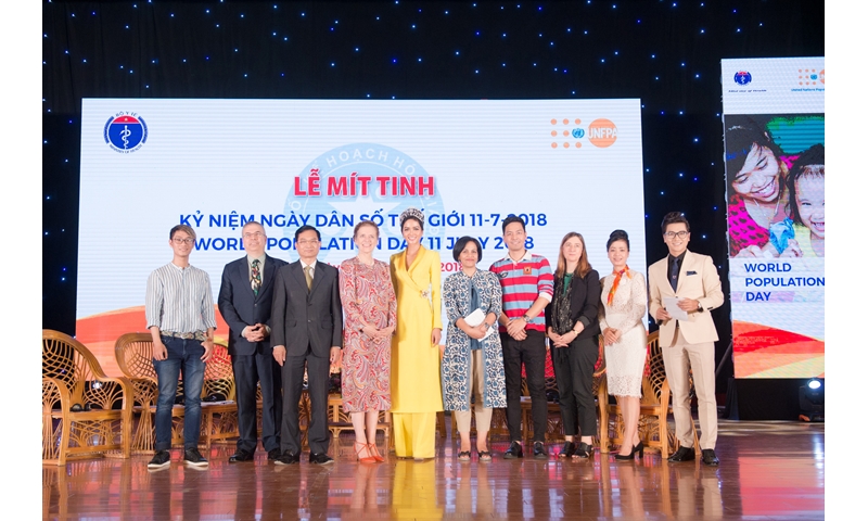 Hoa hậu H'Hen Niê cùng dàn sao Việt phát động chiến dịch 'Ngày dân số thế giới tại Việt Nam 2018'