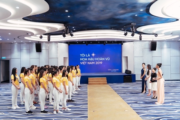 Top 60 Hoa hậu Hoàn vũ Việt Nam 2019 thử thách xây dựng dự án cộng đồng kêu gọi vốn đầu tư