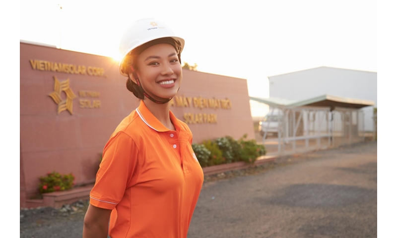 KIM DUYÊN LÀM ĐẠI SỨ VIETNAM SOLAR PARK, TRUYỀN TẢI THÔNG ĐIỆP VỀ NĂNG LƯỢNG SẠCH