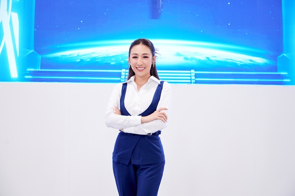 Doanh nhân Nguyễn Huỳnh Như hết lời khen khả năng sáng tạo của thí sinh Miss Cosmo Vietnam 2023