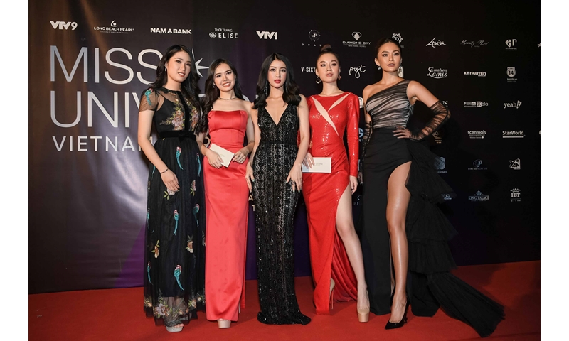 Dàn sao khoe sắc trên thảm đỏ Bán kết Hoa hậu Hoàn vũ Việt Nam 2019