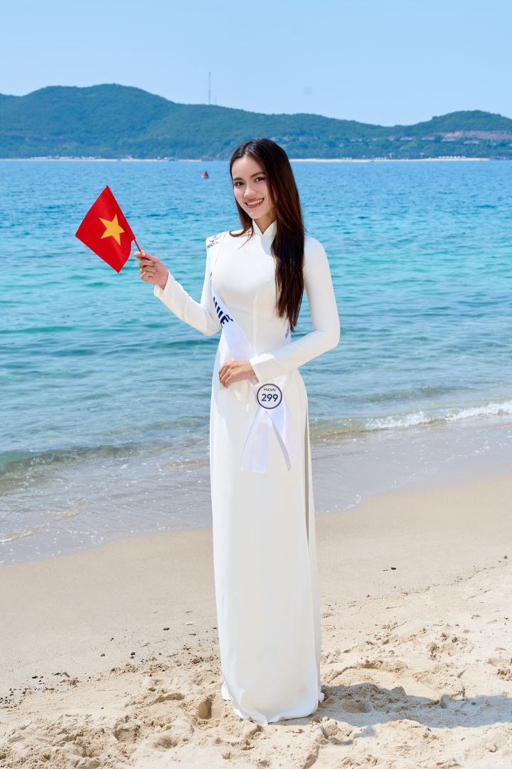 HOA HẬU HOÀN VŨ VIỆT NAM TỰ HÀO GÓP PHẦN LAN TỎA GIÁ TRỊ LỊCH SỬ VÀ TINH THẦN DÂN TỘC NHÂN KỶ NIỆM 50 NĂM NGÀY GIẢI PHÓNG MIỀN NAM, THỐNG NHẤT ĐẤT NƯỚC