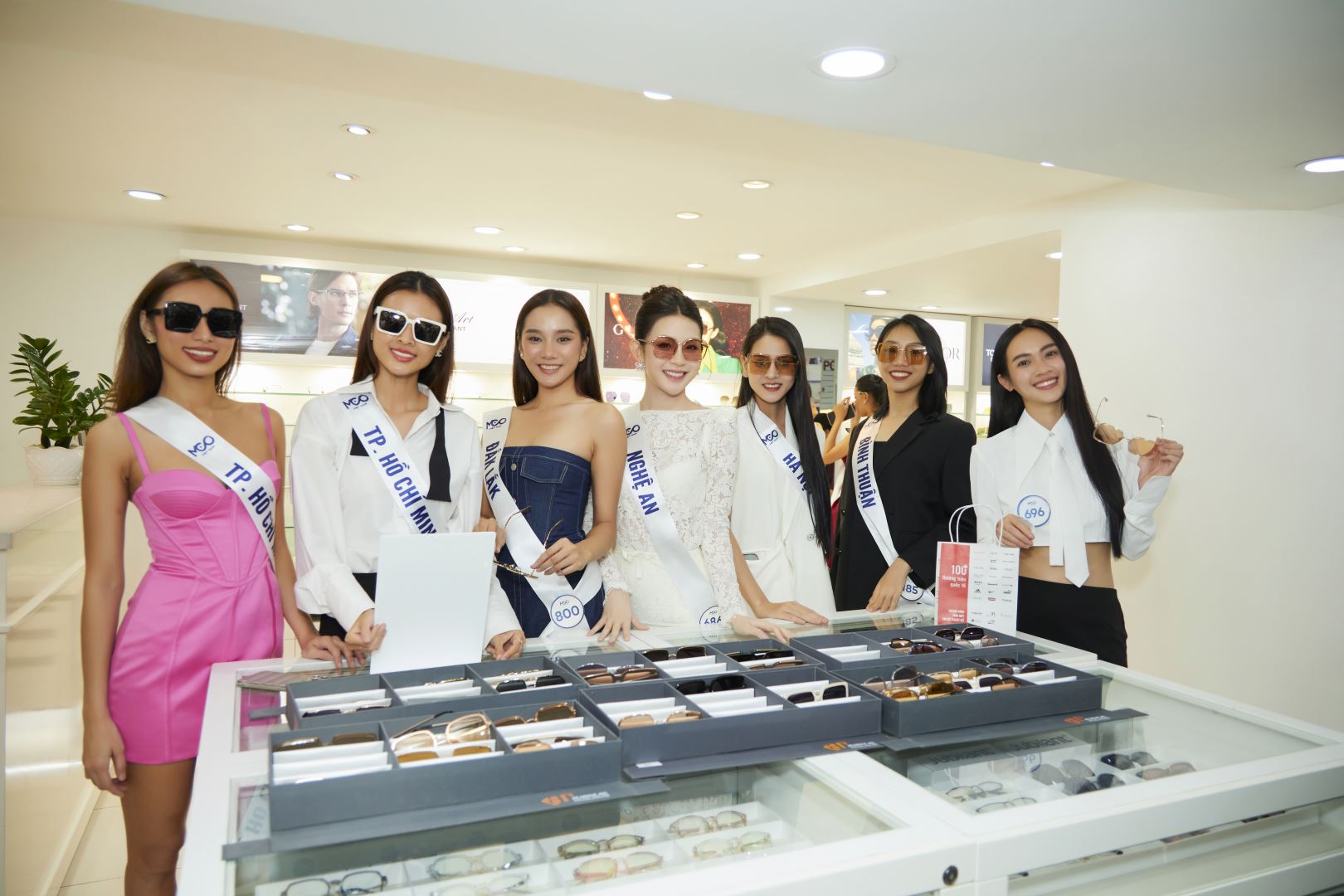 THÍ SINH HOA HẬU HOÀN VŨ VIỆT NAM - MISS COSMO VIETNAM TRẢI NGHIỆM NỘI THẤT ĐẲNG CẤP TẠI SONDER LIVING