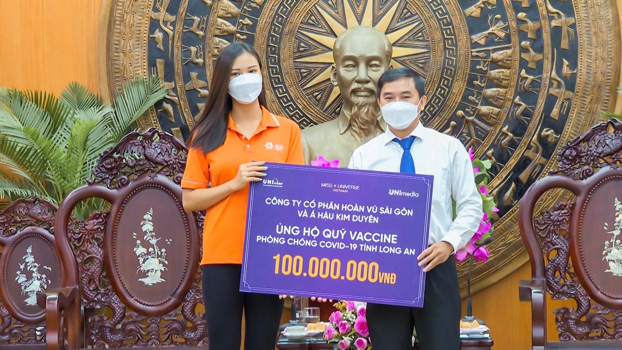 HOA HẬU KHÁNH VÂN VÀ Á HẬU KIM DUYÊN ỦNG HỘ NGƯỜI DÂN TRONG MÙA DỊCH COVID-19