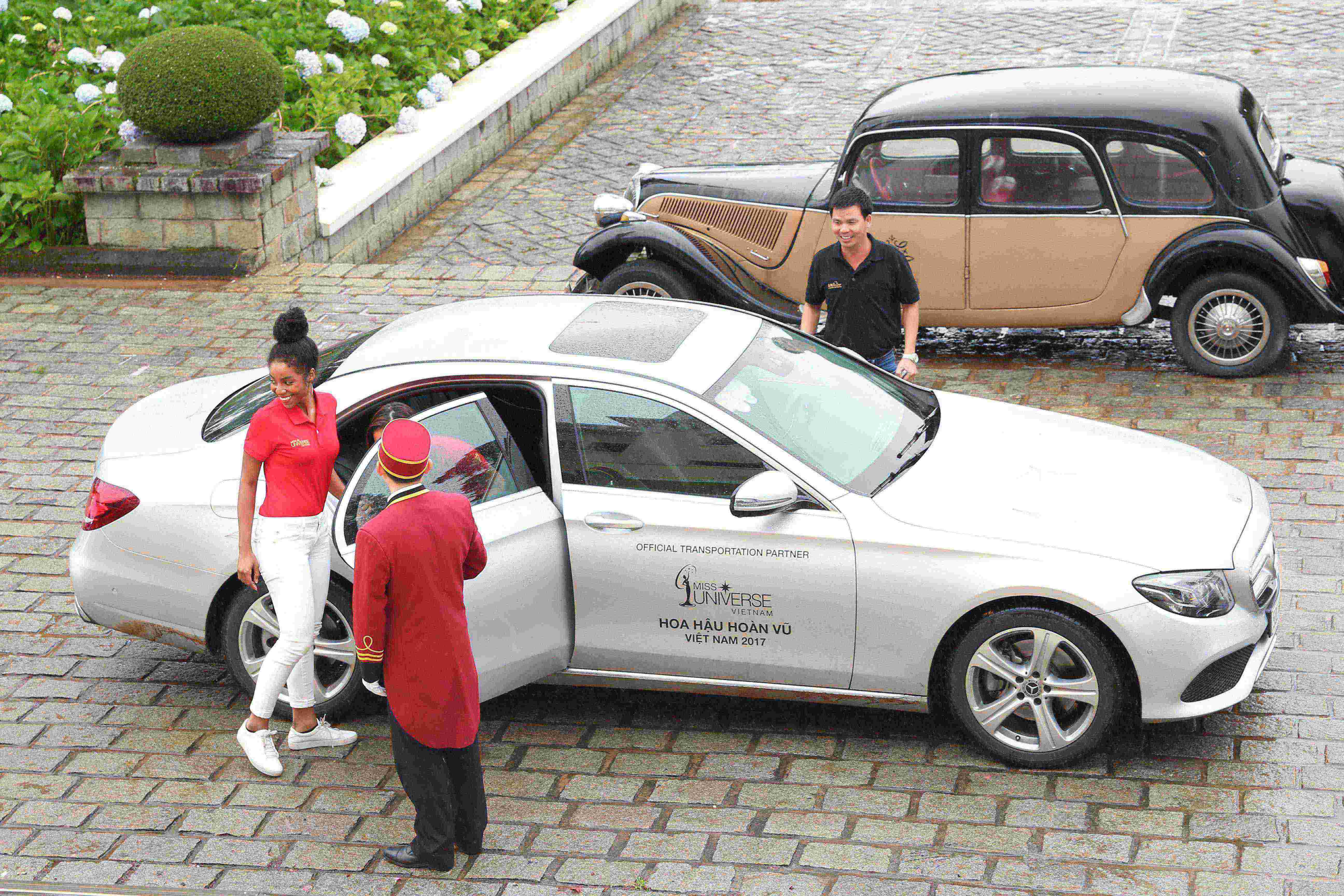 Mercedes đồng hành cùng Hoa hậu Hoàn vũ Việt Nam trên những chuyến đi