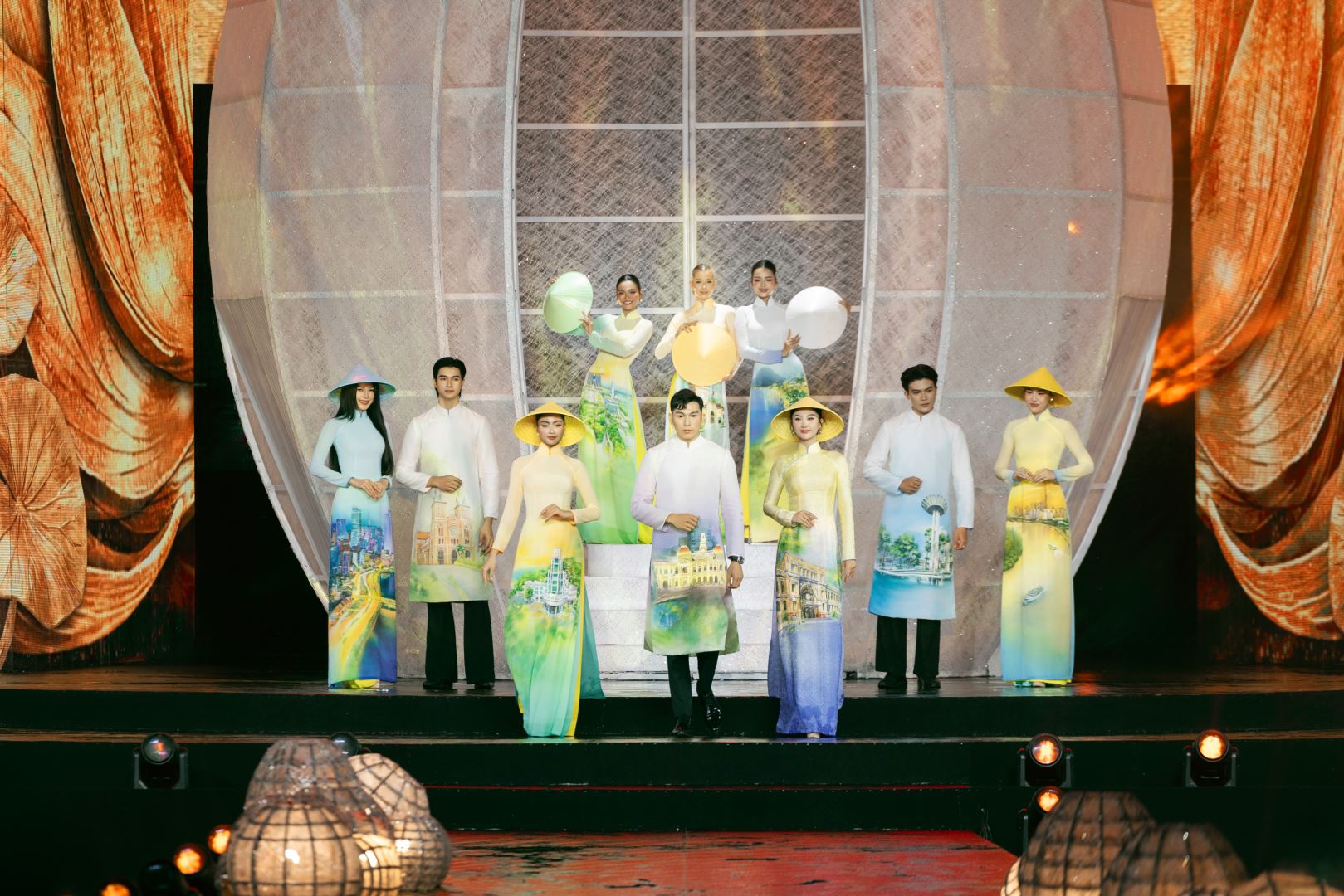 MỘT TUẦN HOẠT ĐỘNG NỔI BẬT: HOA HẬU, Á HẬU HOÀN VŨ VIỆT NAM VÀ MISS COSMO THAM GIA CÁC HOẠT ĐỘNG CỘNG ĐỒNG, LAN TỎA GIÁ TRỊ TÍCH CỰC ĐẾN VỚI XÃ HỘI