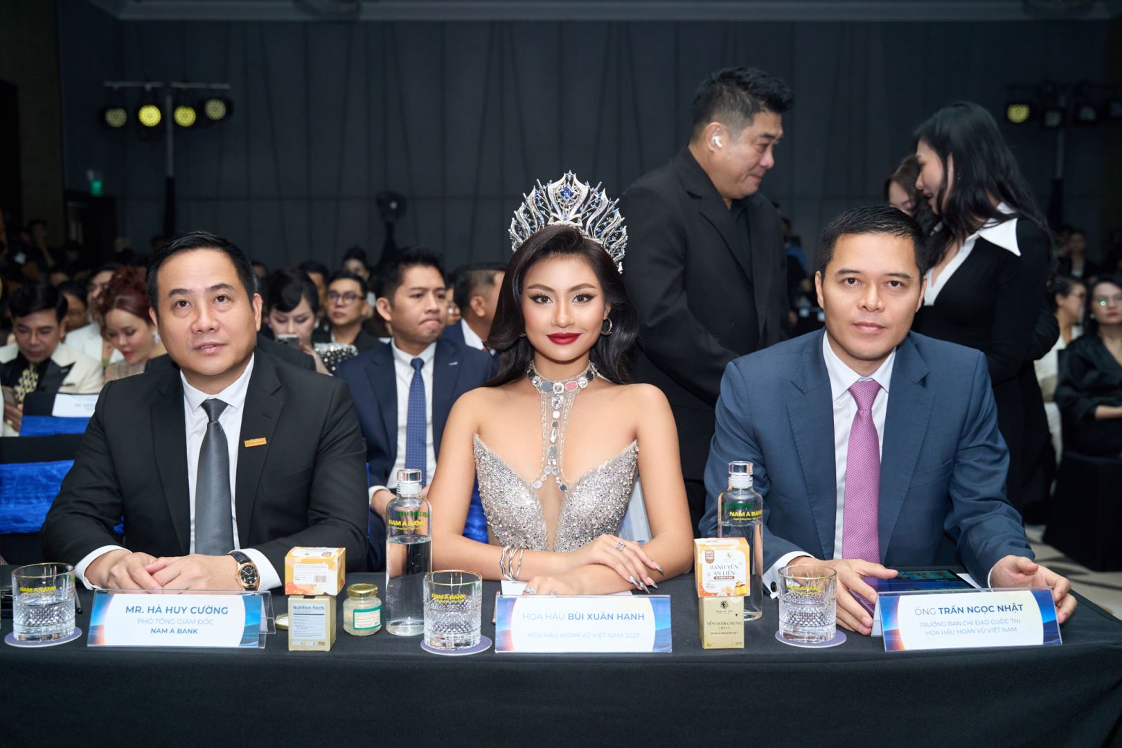 CHÍNH THỨC: HOA HẬU HOÀN VŨ VIỆT NAM - MISS COSMO VIETNAM 2025 CÔNG BỐ TOP 45 VÀ LÊN SÓNG CHUỖI HUẤN LUYỆN THỰC TẾ “COSMO CAMP”