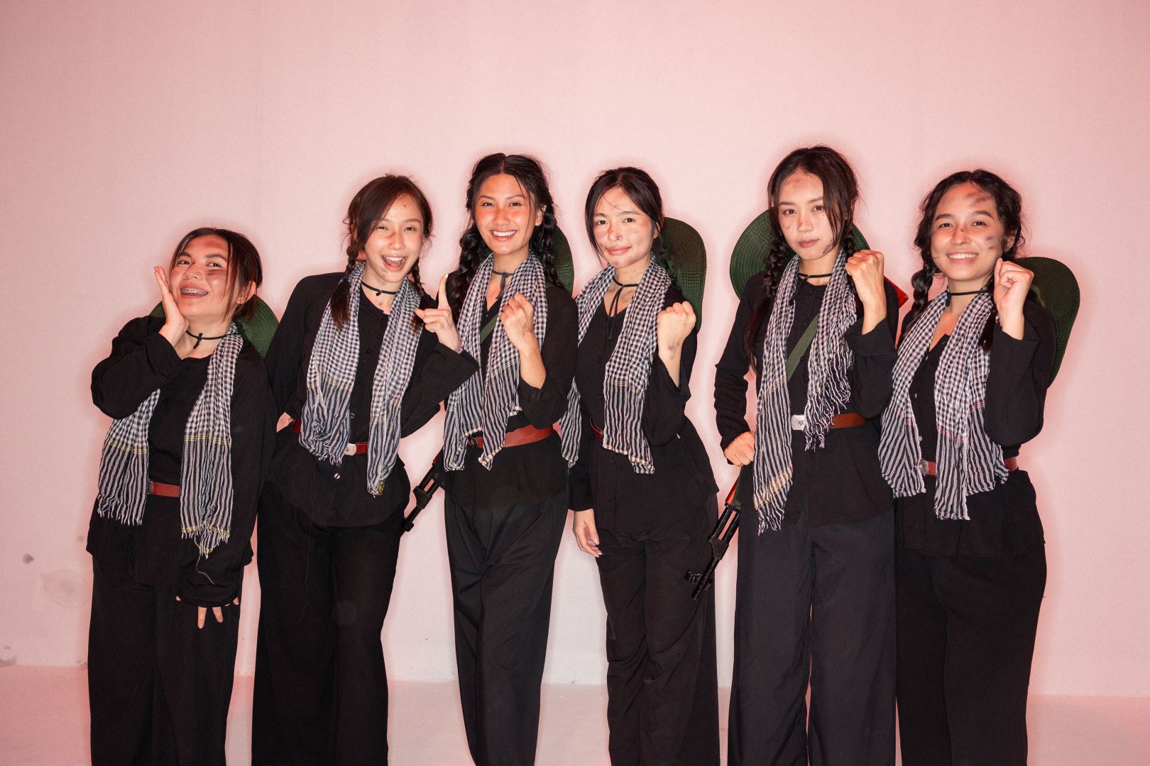 ​​HOA HẬU PHƯƠNG LINH ‘XUYÊN KHÔNG’ TRONG HÌNH HIỆU ROAD TO MISS COSMO 2025, HƯỚNG ĐẾN DẤU MỐC 100 NĂM QUỐC KHÁNH VIỆT NAM