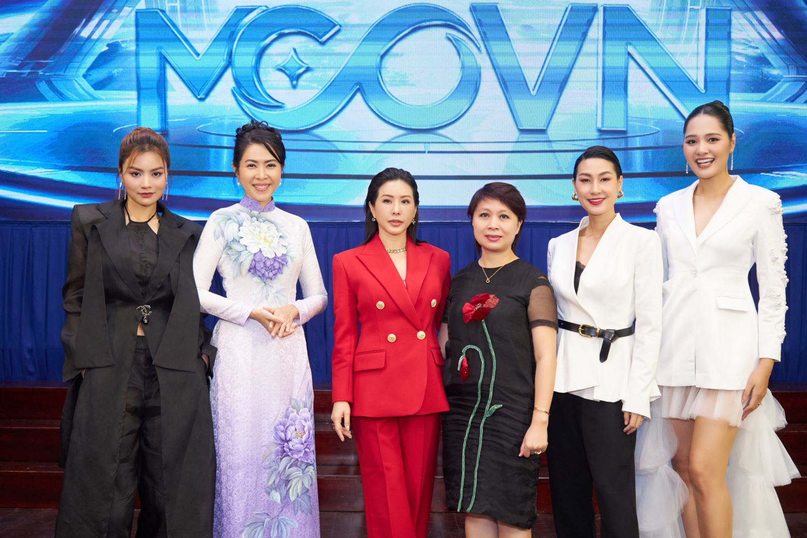 TOP 40 HOA HẬU HOÀN VŨ VIỆT NAM - MISS COSMO VIETNAM 2023 TỰ TIN THỂ HIỆN KHẢ NĂNG THUYẾT TRÌNH QUA PHẦN THI “NGƯỜI ĐẸP BẢN LĨNH”