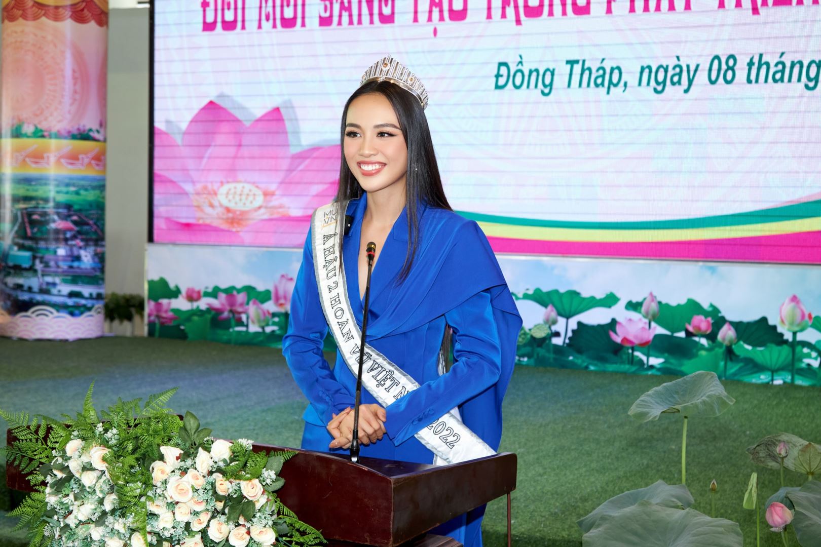 Á HẬU HOÀN VŨ VIỆT NAM 2022 - THỦY TIÊN TRÍCH TIỀN THƯỞNG, BẮT ĐẦU HÀNH TRÌNH THIỆN NGUYỆN TẠI QUÊ HƯƠNG ĐỒNG THÁP